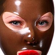 Oval eyes